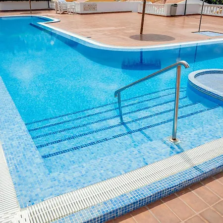 Trendy With A Heated Pool And Near Aqualand, 1a