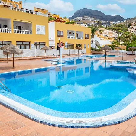 Trendy With A Heated Pool And Near Aqualand, 1a Apartment